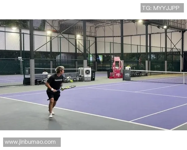 成都网球队的节奏体系与网球战术的深度解析与应用探讨 成都网球队的节奏体系与网球战术的深度解析与应用探讨