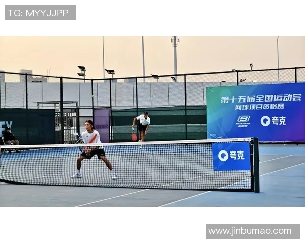 赛后分析：杭州网球队与深圳网球队技术对比及战术总结