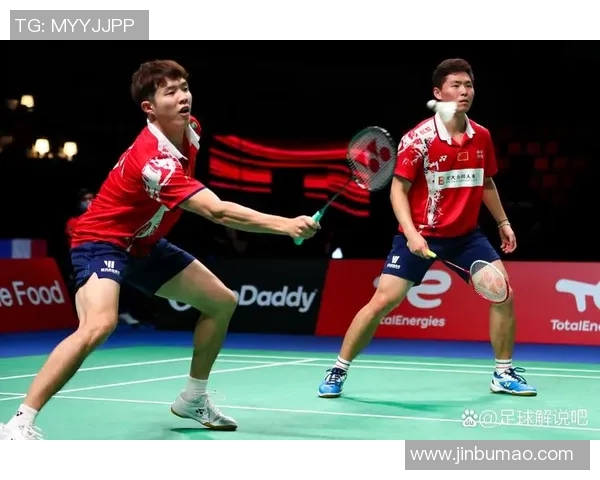 南京羽毛球队与广州羽毛球队赛后分析力量对比与战术探讨 南京羽毛球队与广州羽毛球队赛后分析力量对比与战术探讨