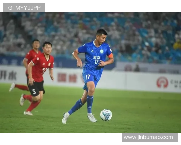 南京足球队区域防守分析:优劣势及其对比赛结果的影响探讨 南京足球队区域防守分析:优劣势及其对比赛结果的影响探讨