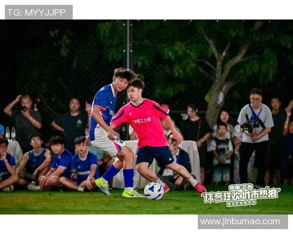 吴强谈足球生涯：从青涩少年到职业球员的心路历程回顾