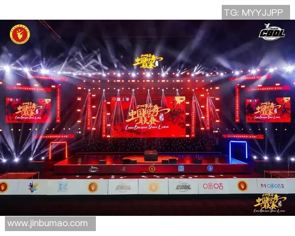 武汉街舞队配合引发热议舞者之间的默契与争议探讨 武汉街舞队配合引发热议舞者之间的默契与争议探讨