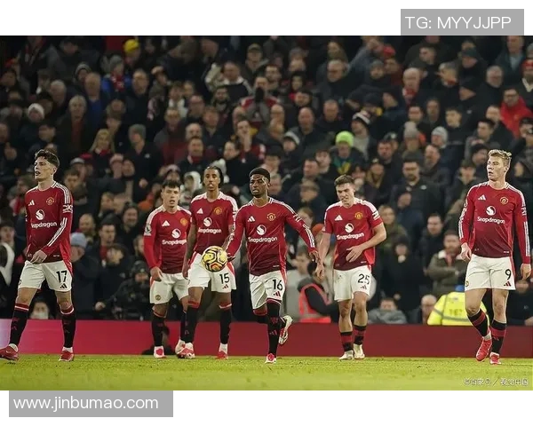 曼联与布莱顿对决裁判执法分析及比赛影响探讨