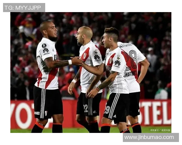 河床与巴西国际的精彩对决赛果分析与回顾