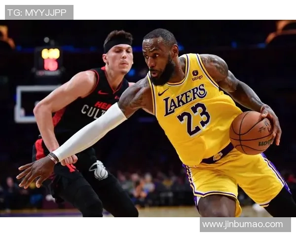 热火与灰熊精彩对决视频回顾NBA赛季精彩瞬间一览