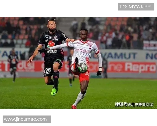 登博斯对决阿尔精彩赛事回顾与分析揭示双方实力差距与战术博弈