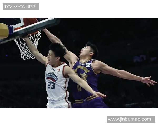 邹雨宸：从篮球新星到职业生涯巅峰的奋斗历程与成长故事