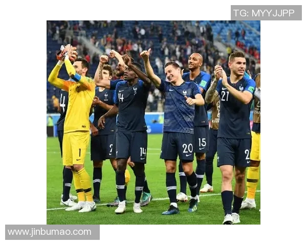 冰岛队在9月3号的比赛中展现实力对抗强敌的精彩瞬间