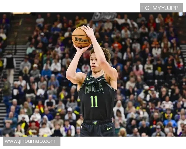 戴森丹尼尔斯的崛起之路:从青涩新秀到篮球场上的明星球员