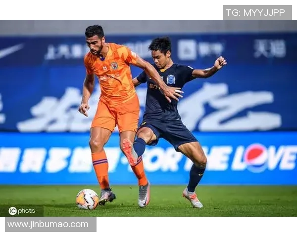 广州富力与鲁能精彩对决集锦回顾展现足球魅力与激情瞬间