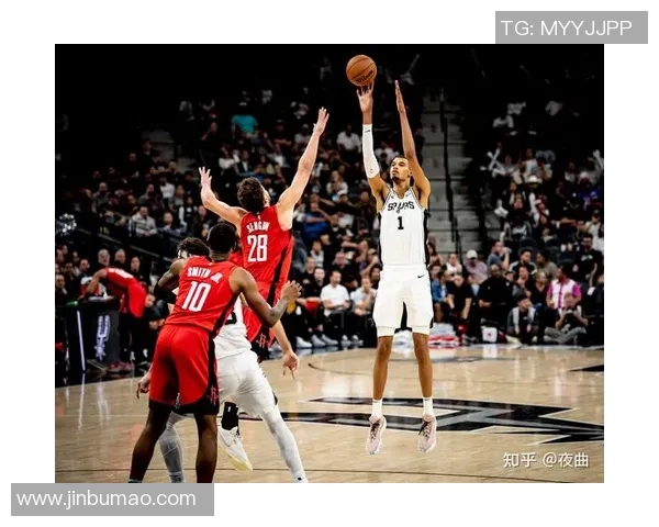 文班亚马新秀赛季表现抢眼场均20分10篮板3盖帽引领潮流