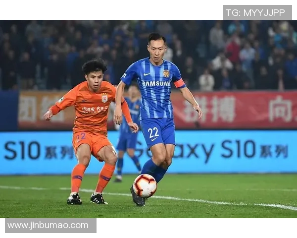 2016赛季鲁能与江苏全力以赴的精彩对决回顾与分析