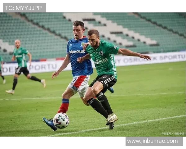 福冈黄蜂迎战千叶市全力争胜展现球队实力与斗志 福冈黄蜂迎战千叶市全力争胜展现球队实力与斗志