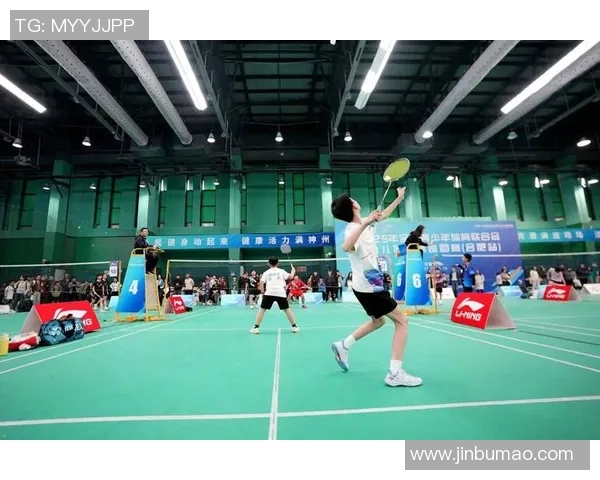 周静专访：从青涩小将到羽毛球传奇的成长之路回顾