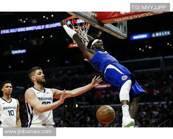 2013年NBA季后赛经典对决灰熊与快船的激烈较量与精彩瞬间回顾